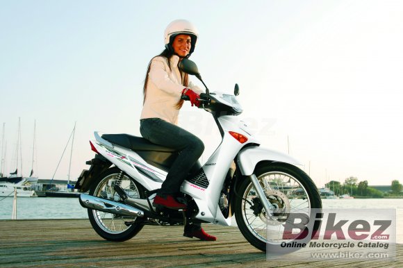 2010 Honda ANF125i Innova photo